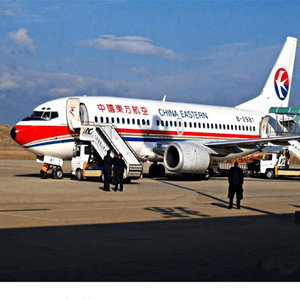 建三江湿地航空货运航空快运业稳步发展的原因是什么？